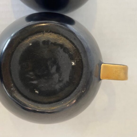 Villeroy and Boch Black and Gold Creamer and Sugar bowl. Vintage. Luxembourg - Picture 8 of 12